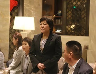 梅村令子專訪—服用三七之后，我臉上的斑都淡了！