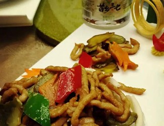 來份兒“苦肉計(jì)”？——鮮三七炒肉